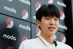 青岛队记者：团队本来预测杨瀚森顺位在19到25之间 事先没和他说